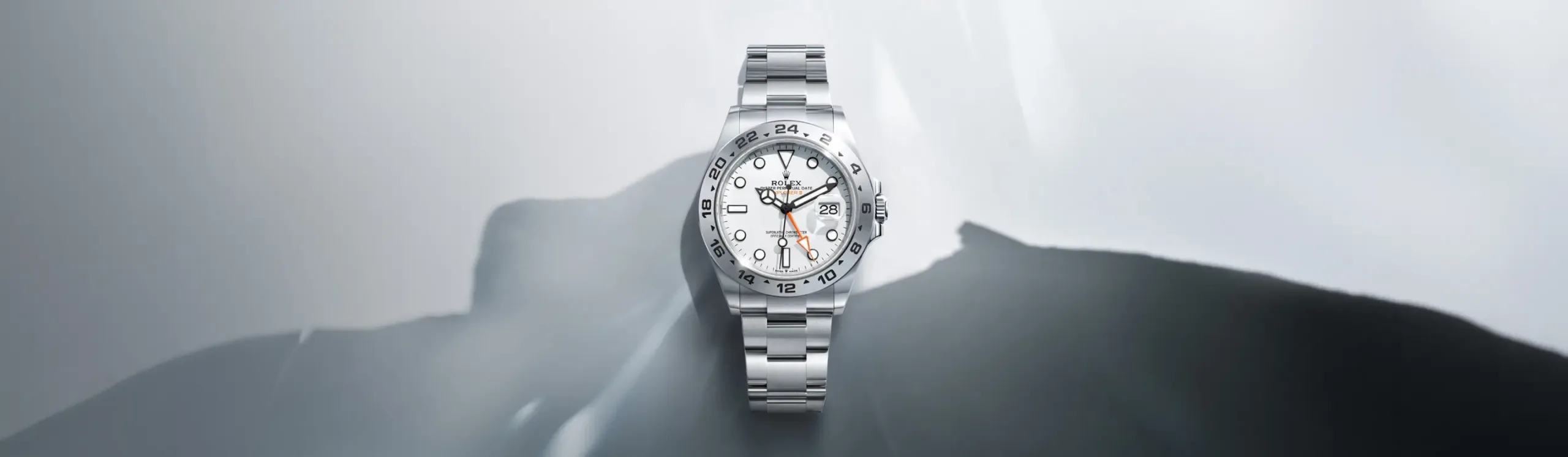 rolex-explorer-ii-cover-m226570-0001-landscape